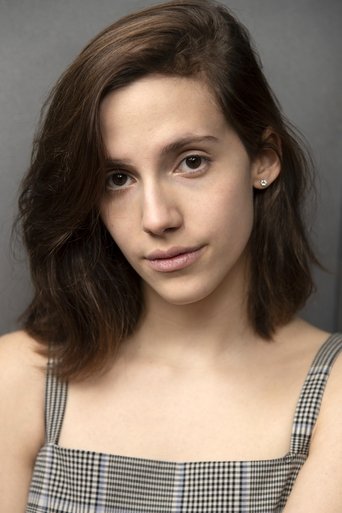 Luca Papp headshot