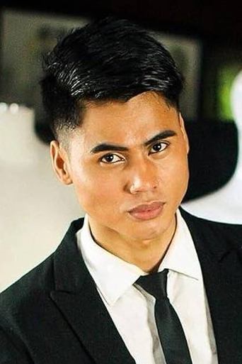 Marlon Marcia headshot