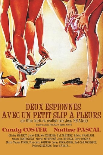 Deux espionnes avec un petit slip à fleurs