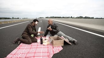 Двоє в порожньому Парижі (2008)