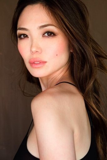 Laura Miro headshot