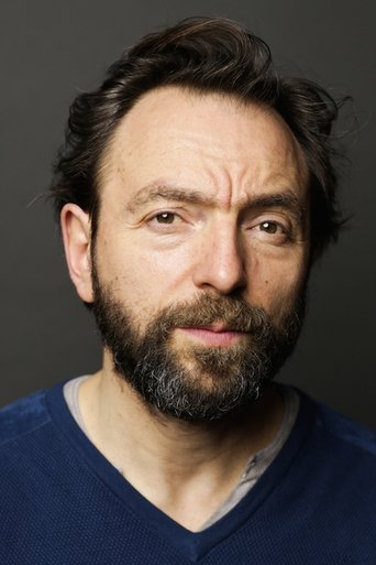 Éric Chantelauze headshot