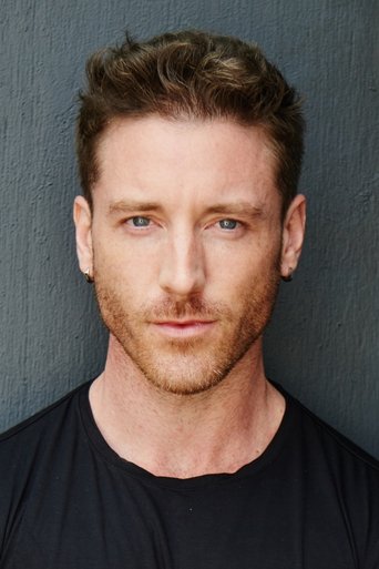 Alex Pychtin headshot