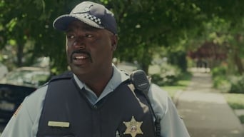 Cena de Homem Branco Assassino