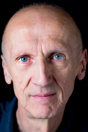 Image of Ian Hanmore