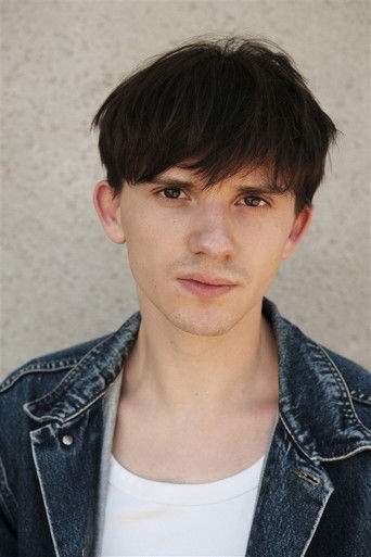 Esteban Delsaut headshot