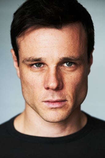 Image of Rupert Evans