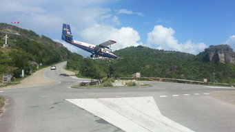 Most Extreme Airports (2010)