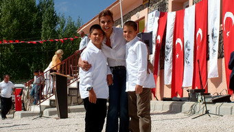 Dokundugum Yürekler (2025)