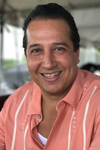 Image of Carlos Alberto López