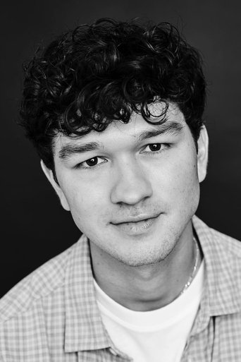 Charlie Bushnell headshot