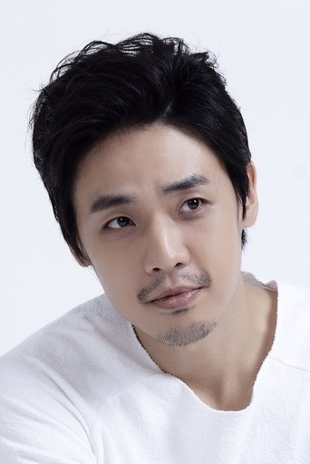 Yoon Sang-hoon headshot