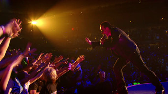 #5 Vertigo 2005 // U2 Live from Chicago