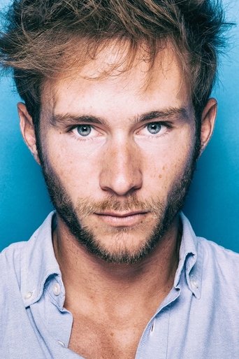 Nicolas Robin headshot