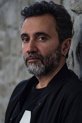 Talal Derkiの人物画像 2