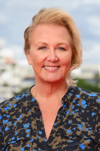 Sue Cleaver headshot