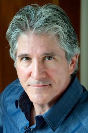 Henry Leyva headshot