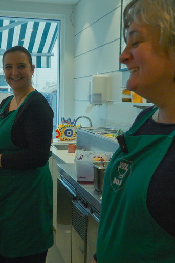 Justine & Stefanie (1970)