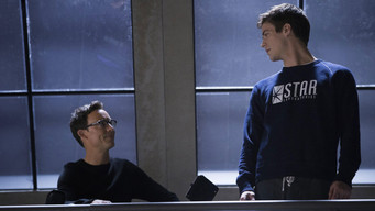 Tom Cavanagh — photo 8
