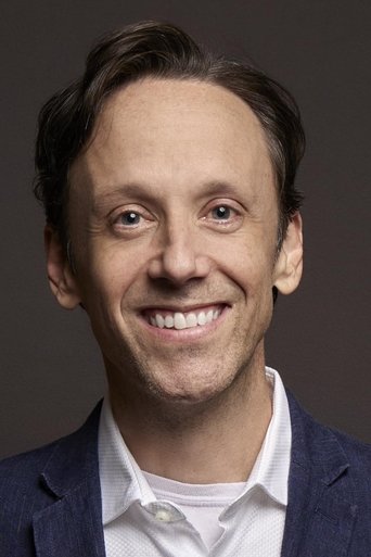 Mike Iveson headshot