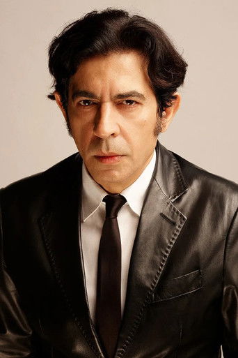 Foto de Okan Bayülgen