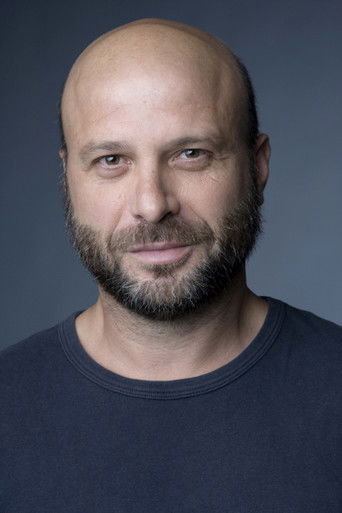 Antonio Márquez headshot