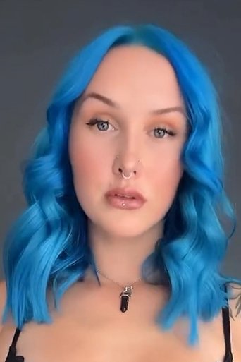 Bex Blue headshot