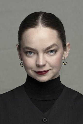 Mina Švajger headshot