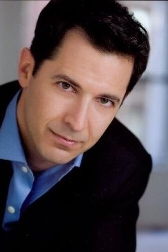 Evan Crook headshot