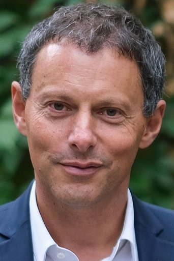 Image of Marc-Olivier Fogiel