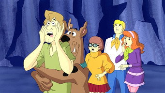 Scooby-Doo! and the Legend of the Vampire backdrop 4