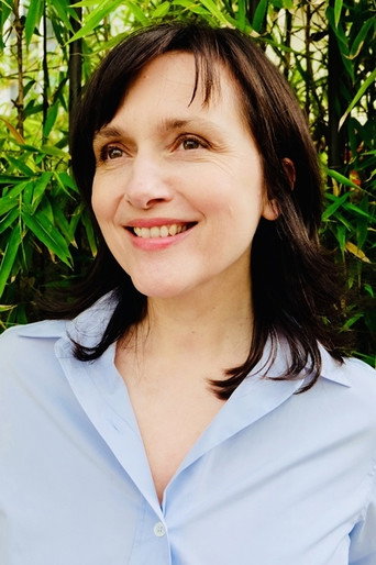Margot Abascalの人物画像 3