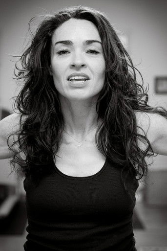 Karina Logue — photo 3