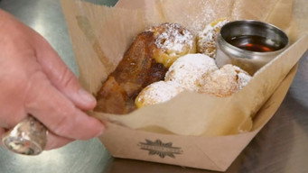 Diners, Drive-Ins and Dives T49E6