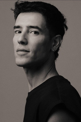 Harel Skaat portrait