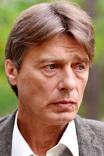 Anatoliy Lobotskiy headshot
