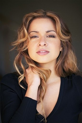 Zara Michales headshot