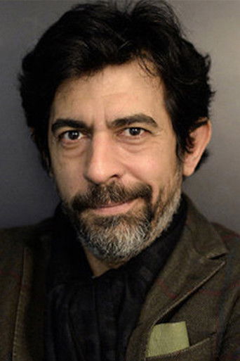 Foto de Okan Bayülgen