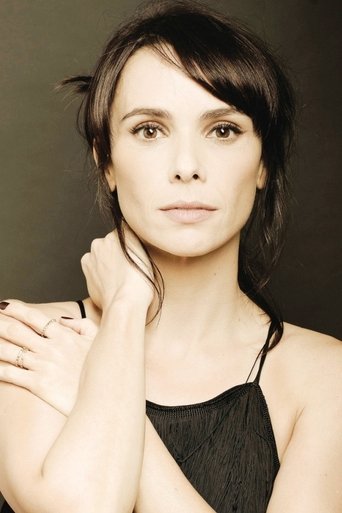 Debora Falabella