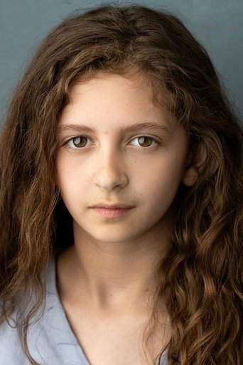 Amira Dutton headshot
