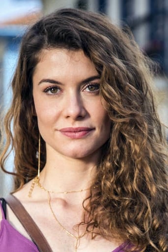 Image of Alinne Moraes