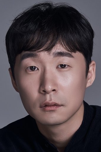 Son Seung-hoon headshot