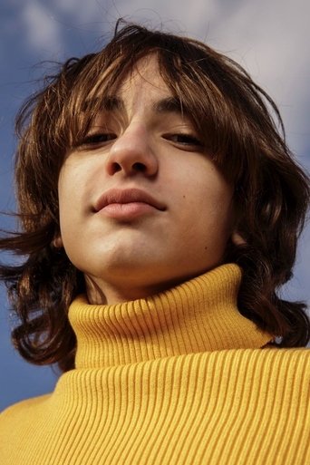 Image of Azhy Robertson