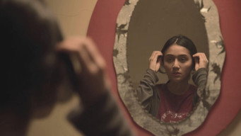 Escena 4 de And Returning