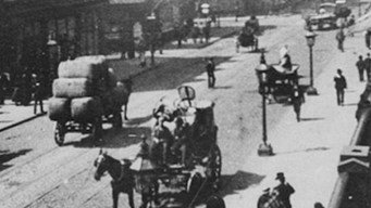 Рух транспорту по мосту Лідс (1888)