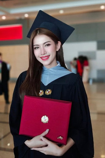 เบลล์ พลอยนภัส แพรวพรรณนภาช์ — 2
