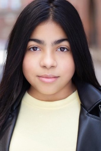 Ynairaly Simo headshot
