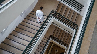 On the Edge - Health System in Crisis (2023)