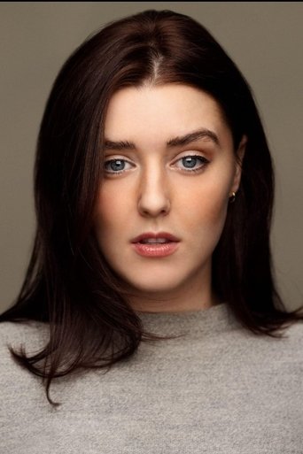Silvia Bond headshot