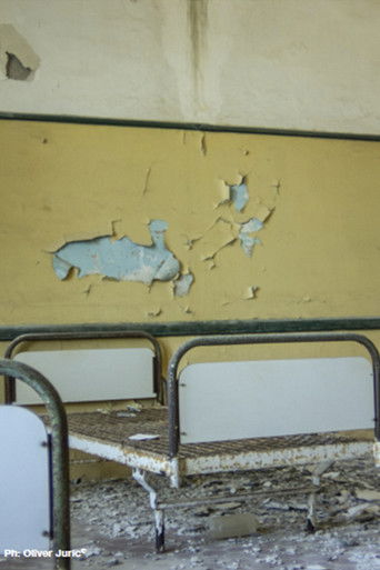 Enclosed (Κλεισαμε) poster